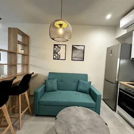 Daire Exarchia C-6 *